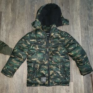 Boys  Medium  coat